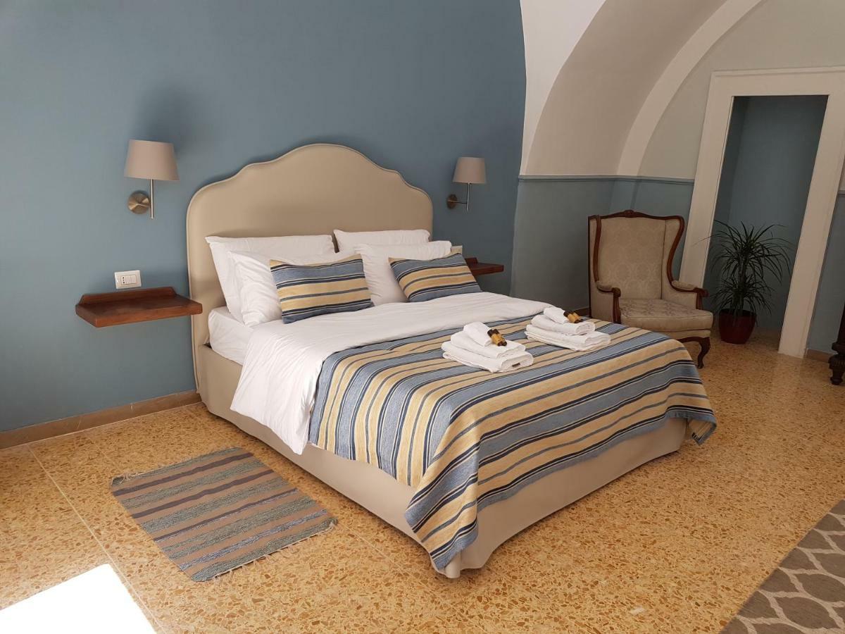 Aragonese Luxury