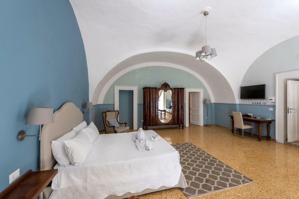 Aragonese Luxury Naples